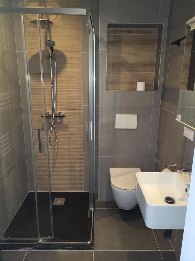 Guesthaus 2 Hotel Dudelange Ngoại thất bức ảnh